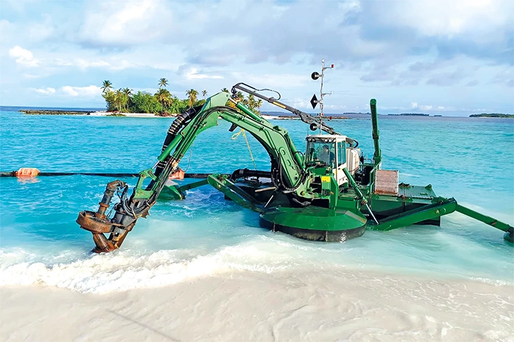 Amphibious Multifunctional Dredge