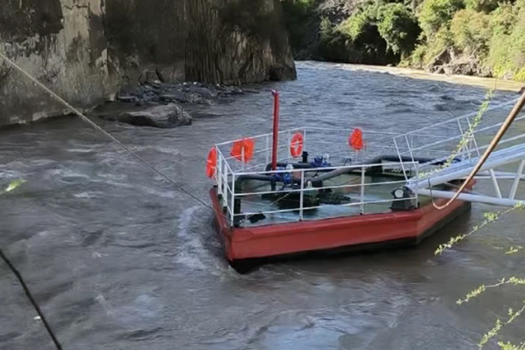 Luonnonkatastrofin jälkeinen vesihuoltoasema
